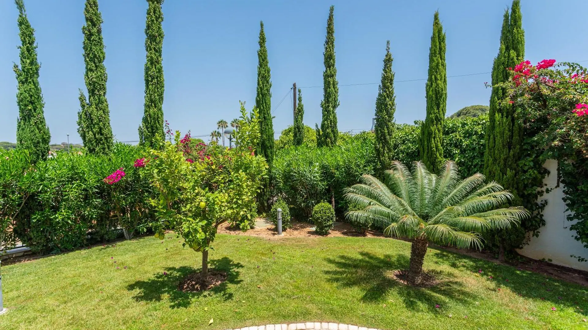Fonte Santa Villa Quarteira