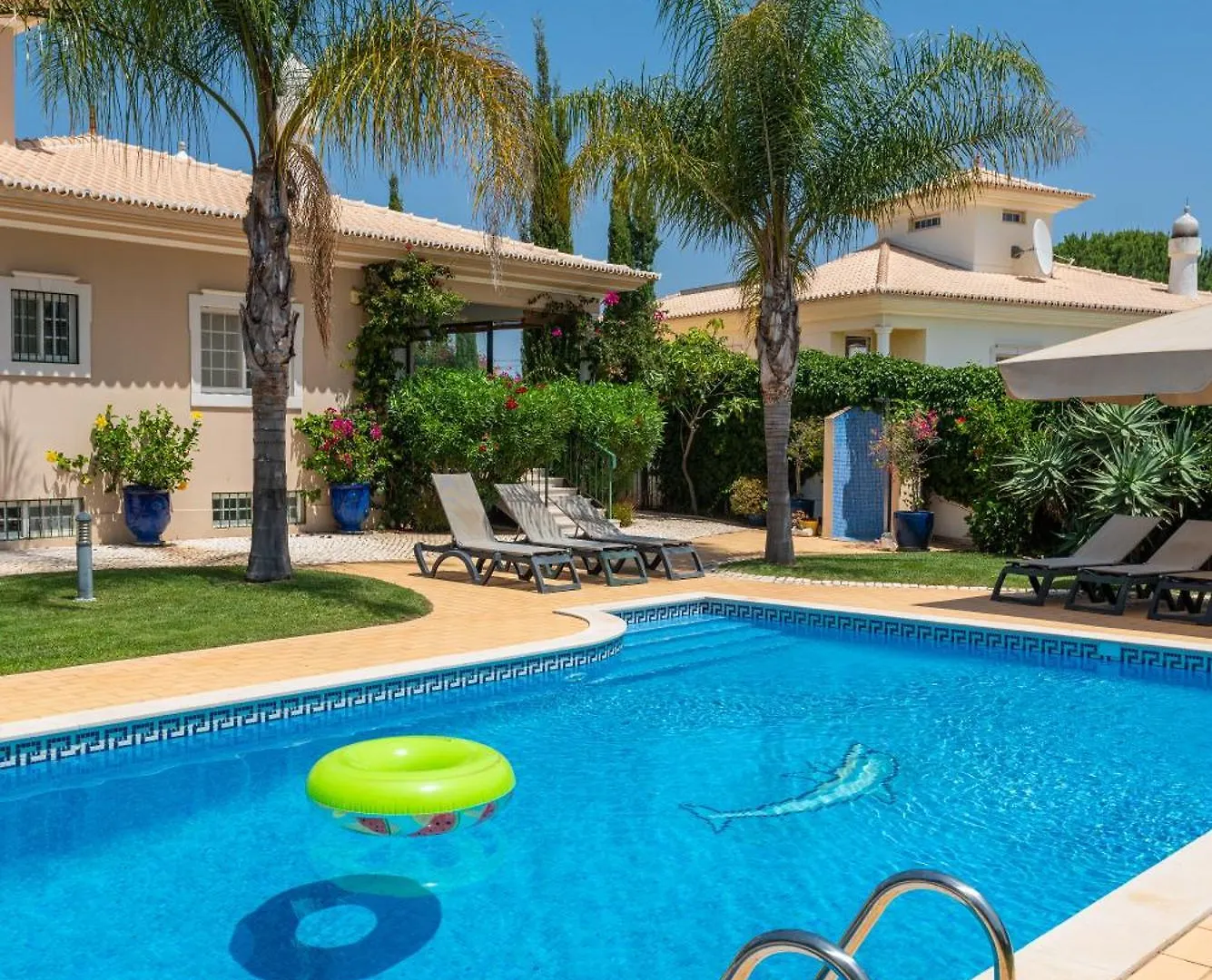 Fonte Santa Villa Quarteira
